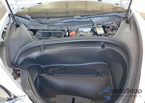 2020 Tesla Model 3 из США, поврежденный, VIN 5YJ3E1EB2LF665762